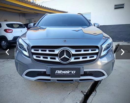 MERCEDES-BENZ GLA 200 1.6 CGI FLEX STYLE 7G-DCT